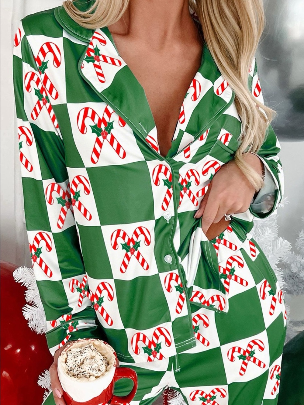 Candy Cane Checkered Pattern 2pcs Pajama Set - Picture 2 of 14
